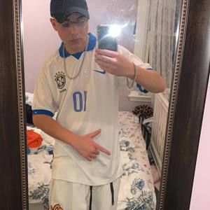 Meet your Posher, Brian ferreira